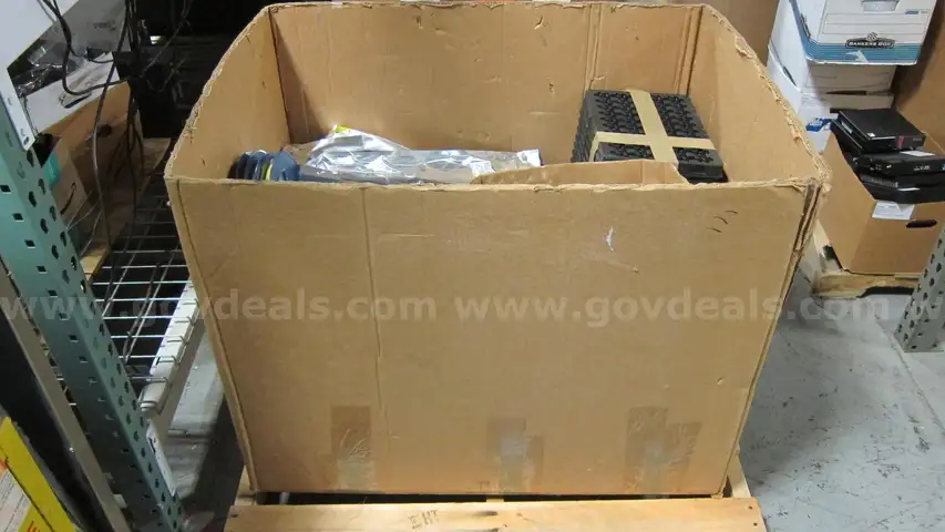 Wholesale Mixed Lot of 215Lbs of Circuit Board Components muRata/Samsung/Yageo