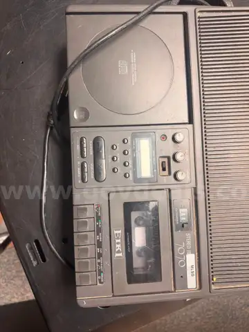 EIKI 7070 CD Cassette Stereo Player