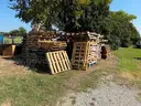 Lot of used pallets
