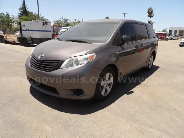 2015 Toyota Sienna