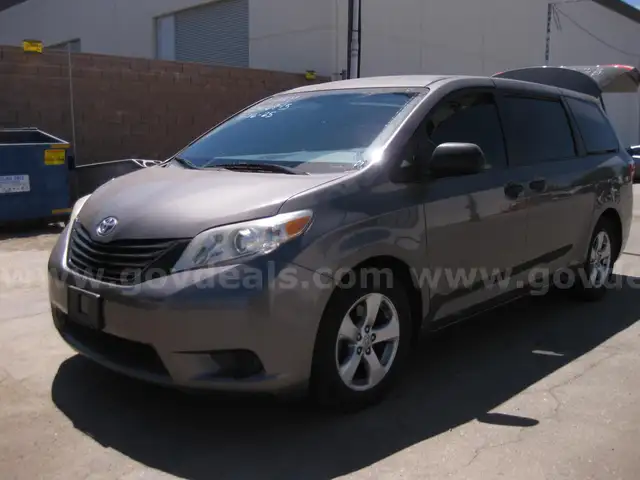 2015 Toyota Sienna