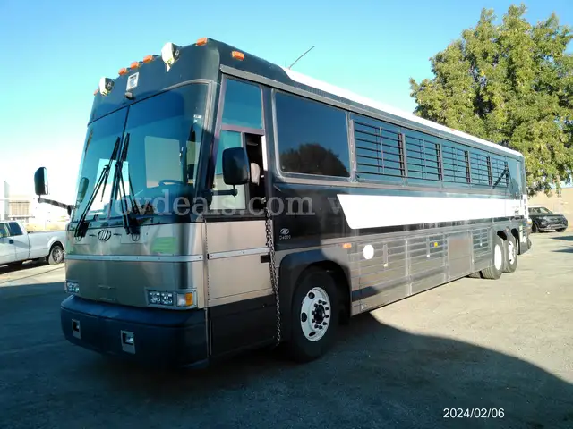 2008 MCI Transit Bus