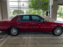 2000 Ford Crown Victoria