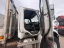 2006 Freightliner M2 112 T/A Flatbed Truck