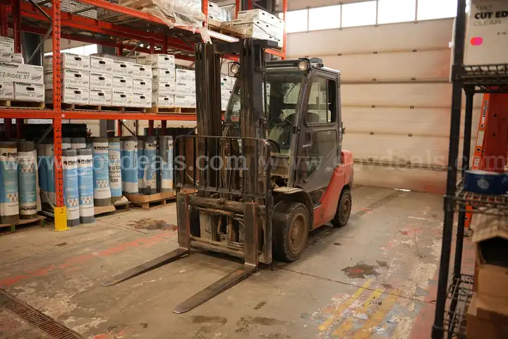 2012 Toyota 8FGU30 Pneumatic Tire Forklift