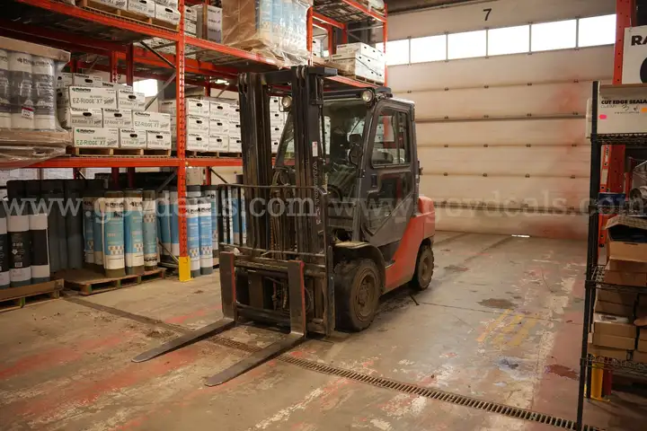 2013 Toyota 8FGU30 Pneumatic Tire Forklift