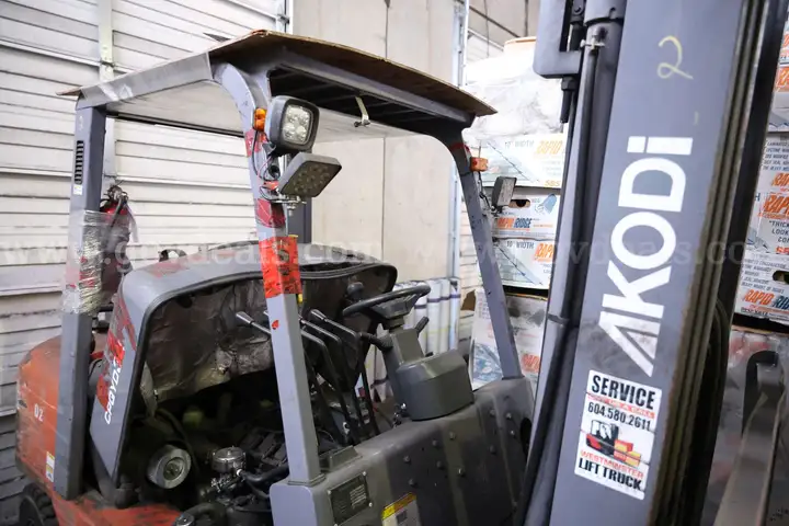 2016 Akodi CPQYD30 Cushion Tire Forklift