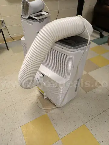 Frigidaire AC Unit