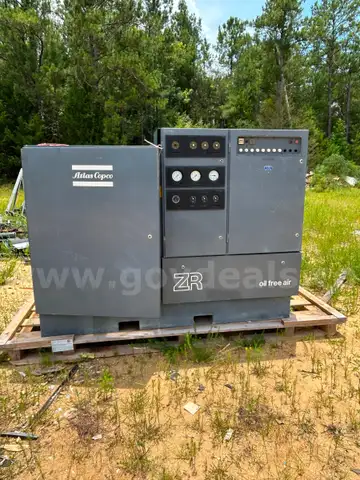 Atlas Copco air compressor (1 each). See long description. Lot 045.