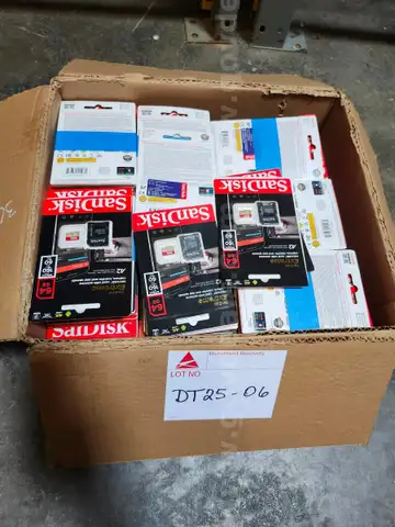(363) SanDisk Extreme Micro 64GB