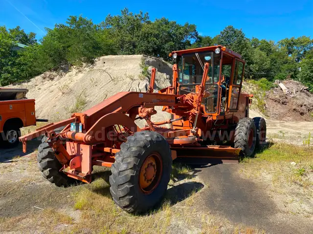 1976 Caterpillar 130G Grader