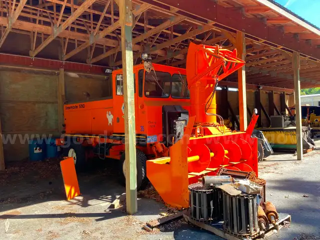 1974 Snowmaster 5150 Snow Blower Truck