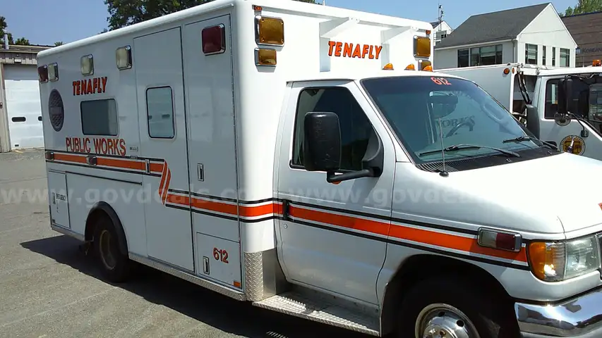 2003 Ford Econoline Horton Ambulance Body