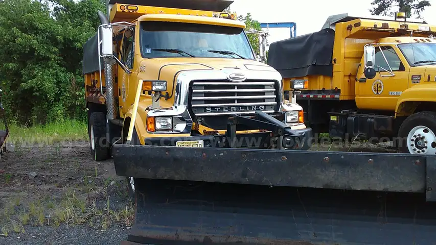 2008 Sterling L7500 Dump Truck w/Gledhill Plow &#x26; Salt Spreader