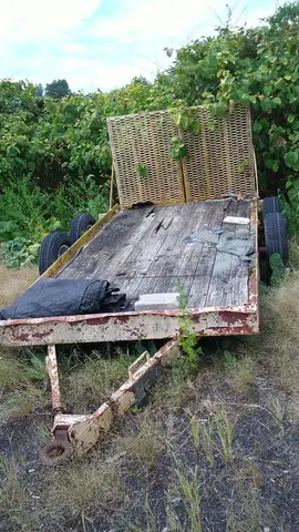 1982 MAG A612 Open Deck Trailer
