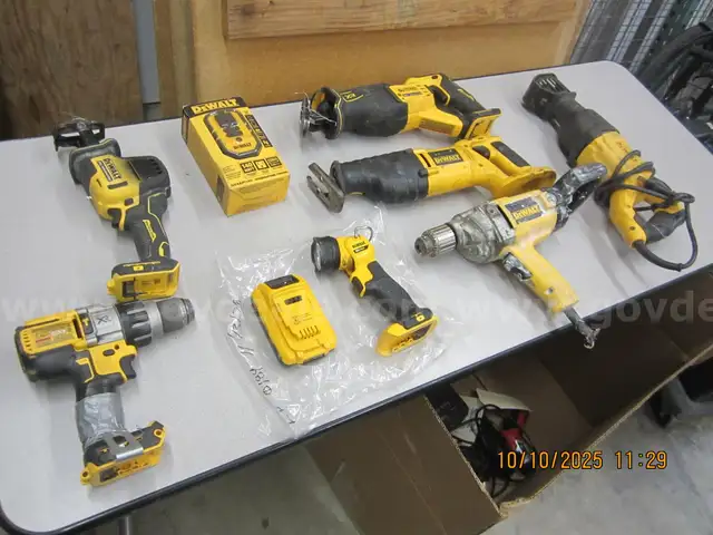 Remix Market - DeWalt Power Tools Lot &#x2013; M18 Series Reciprocating Saws, Drills &#x26; Lights