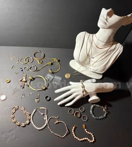 Lot of Misc. Jewelry