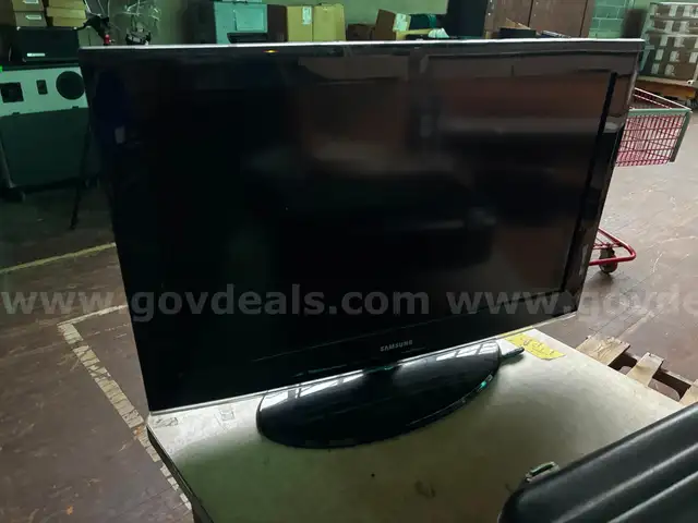Samsung 32-inch 720p HD LCD TV