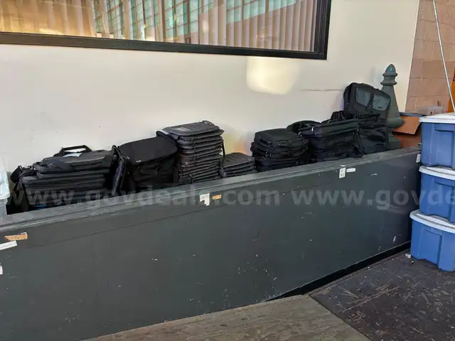 50+ laptop/chromebook/projector bags