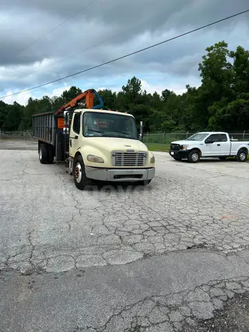 2007 Freightliner M2 106 Medium Duty