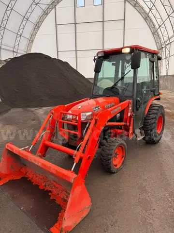 2011 Kubota B3030HSDC Tractor/Loader