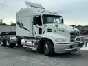 2004 Mack CX613