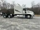 2004 Mack CX613