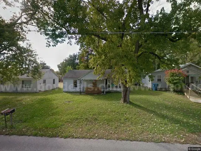 Fixer Upper Bargain &#x2013; Investment Opportunity in Carmi, IL