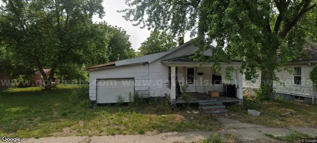 Investor Special &#x2013; Affordable Single Family Fixer Upper in Canton, IL