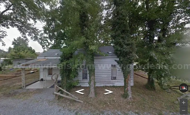 Affordable 2-Bed Fixer on Grand Ave in Eldorado IL &#x2013; Great Starter Project or Rental Investment in a Quiet Market