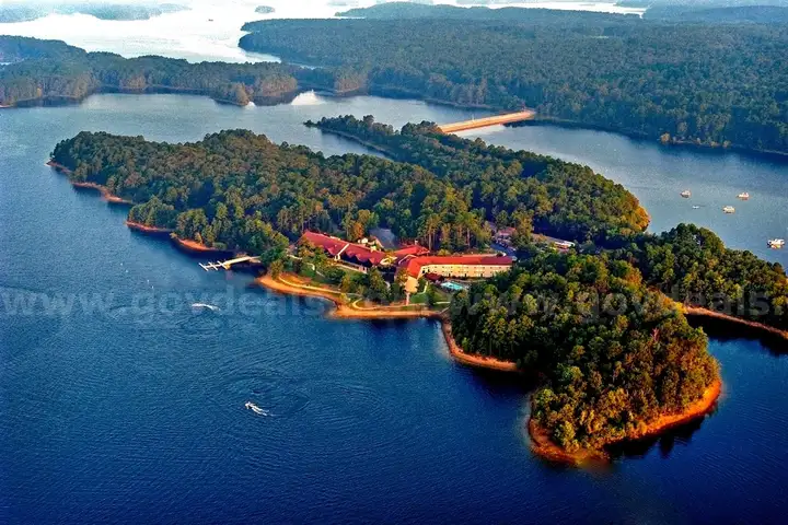 Huge, Deeply Discounted Lot in Booming Hot Springs Village &#x2013; 0.39 Acres Near the Ouachita Lake