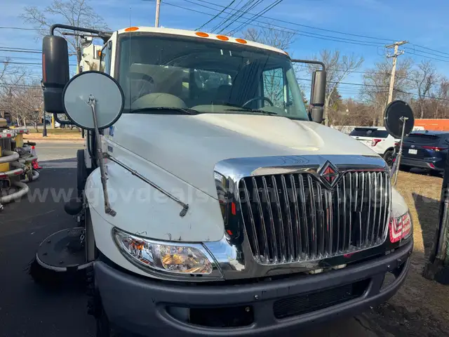 2012 International 4300 TYMCO 500X HIGH DUMP VACUUM AIR SWEEPER 23k Miles