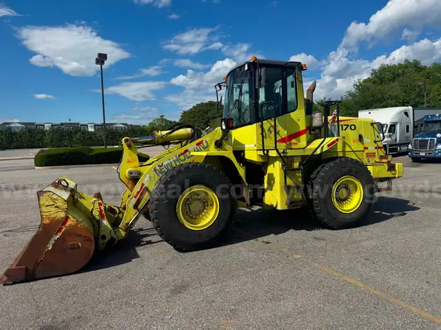 NEW HOLAND  LW170 Wheel Loader
