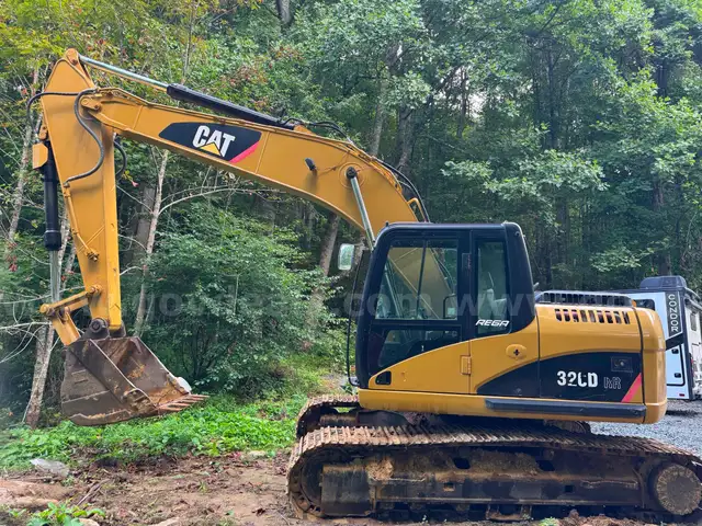 2013 CATERPILLAR 320 D RR Excavator