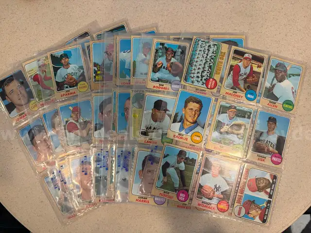 Vintage Collectible lot of 90 baseball Trading  cards