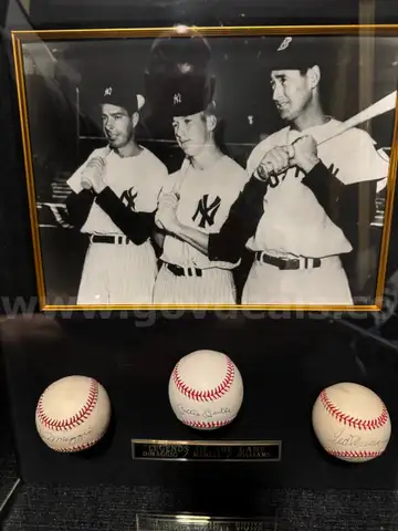 Vintage collectible signed autographed Baseballs Mickey Mantle, Ted Williams Joe DiMaggio