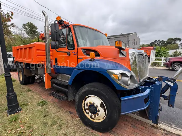 2010 International 7400 Boom Crane Grapple Truck
