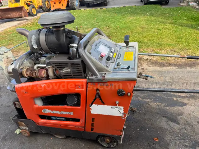 Husqvarna FS7000 diesel concrete walk behind saw