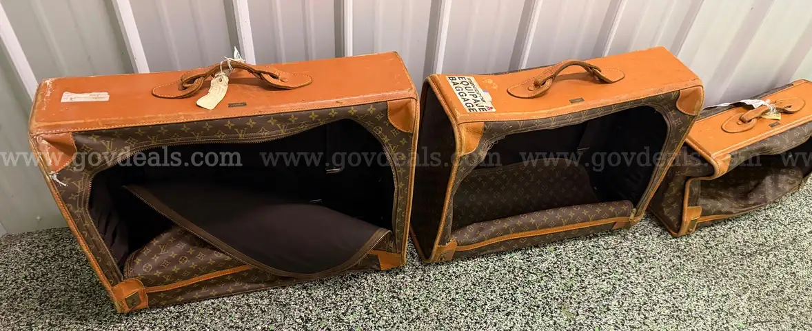 Vintage Louis Vuitton Monogram Luggage Set – 3 Pieces – Soft-Sided Travel Suitcases