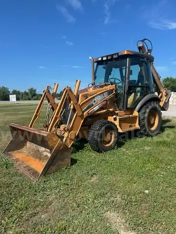 Case 580 Super M Series 2