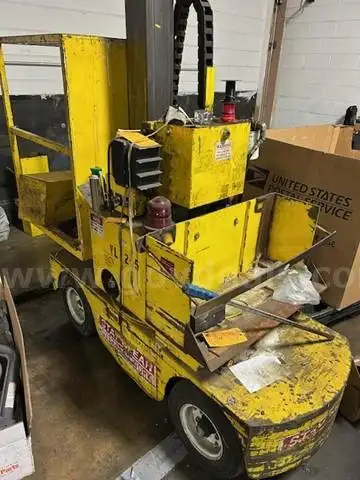 Lot of 3 Lifts - Non operational