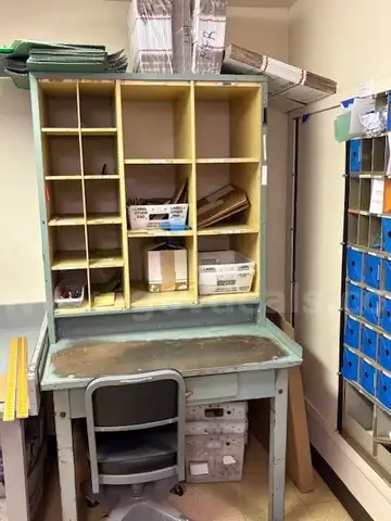 Carrier Case with Table