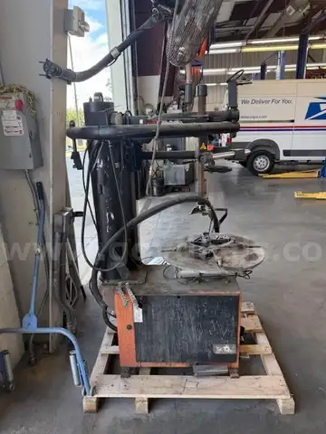 Tire Changer - John Bean EHP System II