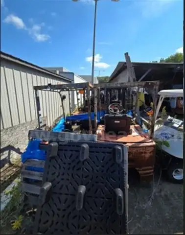 25 Toyota Forklifts offered as scrap