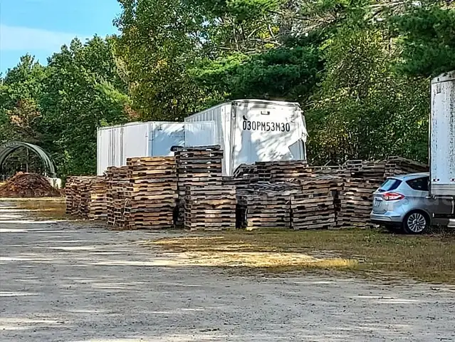 Wooden Pallets - lot of 250