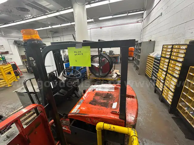 Scrap Forklift shells (Inoperable)