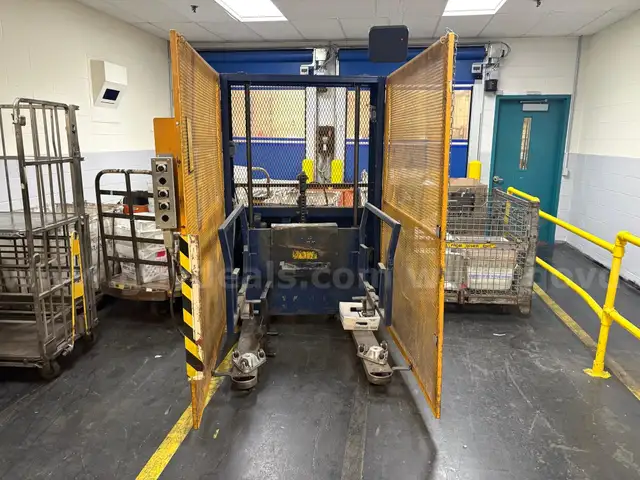 Haynes WL2001 Hamper Stacker - USED