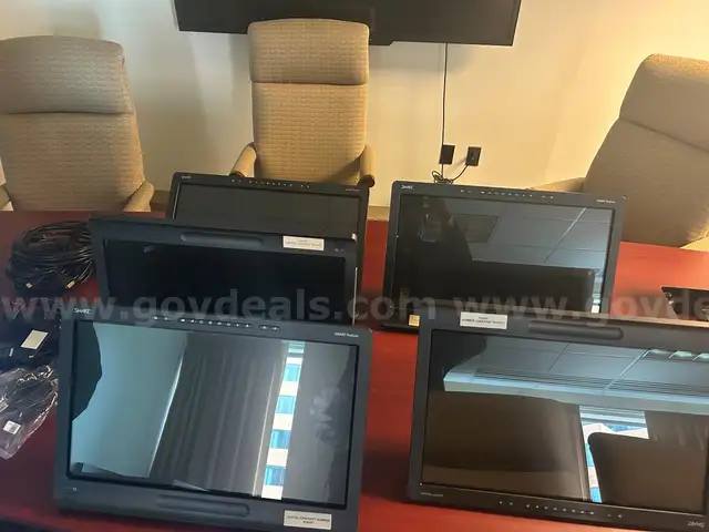 SMART Podium 524 interactive pen displays - lot of 5