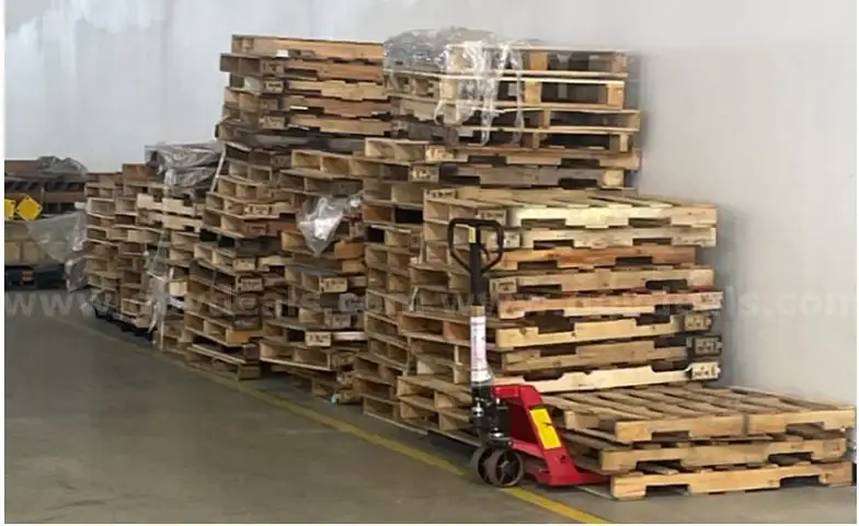 Lot of 700(+/-) Wood Pallets: San Antonio PSA