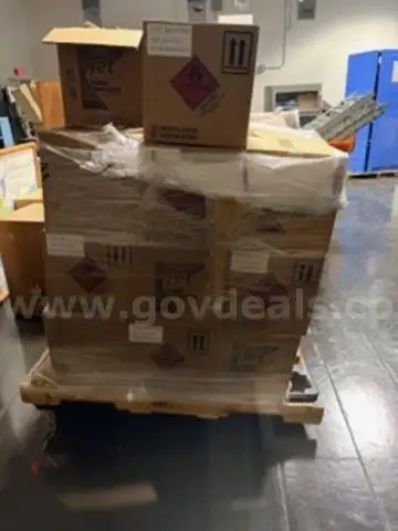 Hand Sanitizer with expired dates-MId-Florida, FL PDC